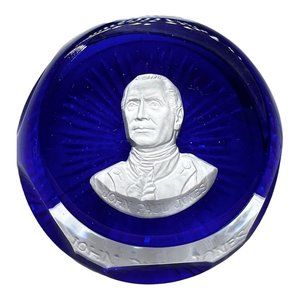 1975 Baccarat Franklin Mint Sulphide Cameo Paperweight  John Paul Jones  Faceted